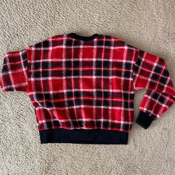 Forever 21 Sweater - Picture 2 of 3